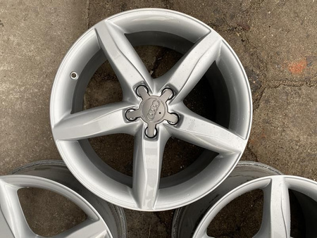 8K0 Oryginał Felgi aluminiowe 18 cali AUDI A3 A4 B8 B9 A6 C6 C7 5x112