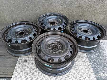 Oryginał felgi 16cali Mazda 3 5 6 MX5 CX5 CX3 ET50