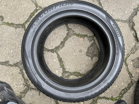 255/45R19 Pirelli Scorpion para opon lato 5,6mm nr9454