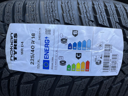 Koła 225/40R18 Honda Stream 5x114,3 et35 Nokian zima nowe