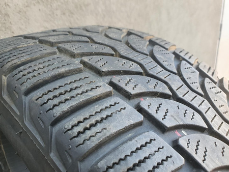 195/50R16 Bridgestone Blizzak LM-32 opona pojedynka zima 5,2mm nrP1656