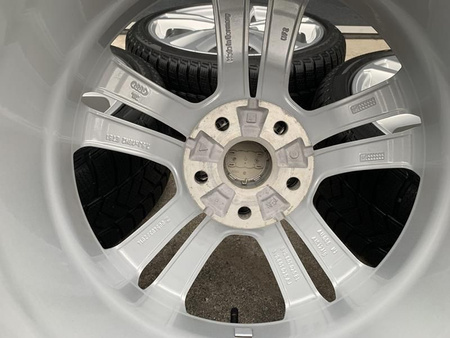 Oryginał felgi 7,5Jx18 18cali 8V0 AUDI A3 S-LINE A4 A6 Seat Skoda Vw