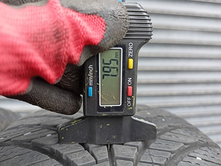 195/65R15 Goodyear Vector 4Seasons XL para opon całoroczne 7,9mm 5620