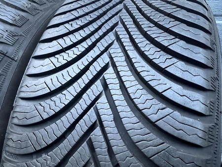 205/60R16 Michelin Alpin 5 komplet opon zima 7,5mm nr6485