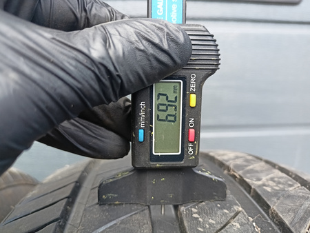 235/55R18 Michelin Primacy 4 para opon lato 6,9mm nr8949