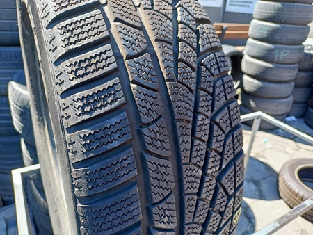 215/65R16 Pirelli Sottozero Winter 210 opona zima 7,8mm P6070