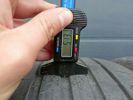 225/40R19 Bridgestone Turanza T005 komplet opon lato 6,3mm nr9560