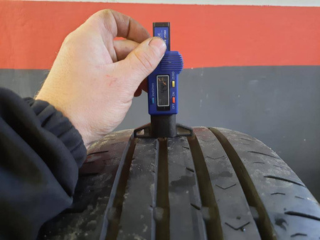 205/55R16 Continental ContiPremiumContact pojedynka lato 4,4mm P6002