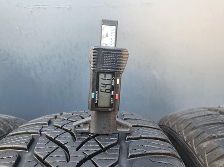 215/60R16 Esa + Tecar Super Grip 7 komplet opon zima 7,6mm nr6146