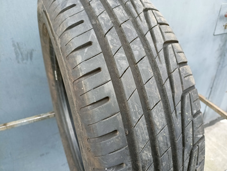 205/65R15 Uniroyal RainExpert 5 opona pojedynka lato 8,2mm P1597