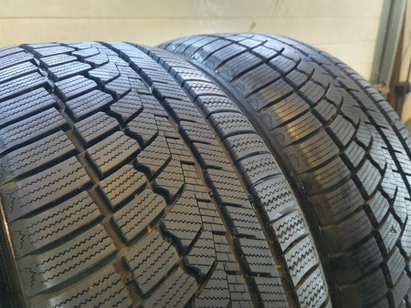 225/40R18 Zeetex WH1000 XL komplet opon zima 7,8mm nr8312