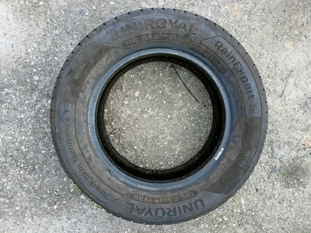 205/65R15 Uniroyal RainExpert 5 opona pojedynka lato 8,2mm P1597