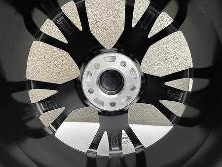 Felgi 21cali Vw Arteon Passat Tiguan Touareg 5x112 ET26