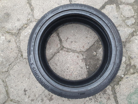 225/40R19 Barum Bravuris 5HM para opon lato 8,0mm nr9530