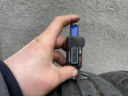 215/55R17 Continental ContiEcoContact 5 para opon lato 7,4mm nr7240