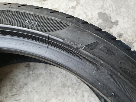225/40R19 Pirelli PZero PZ3 RSC para opon lato 5,7mm nr9420