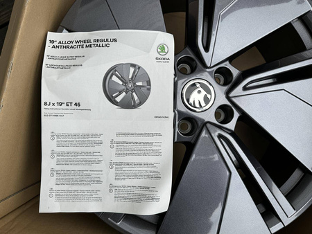 Oryginał felgi 19cali 5LA Skoda Karoq Octavia Superb Enyaq 5x112