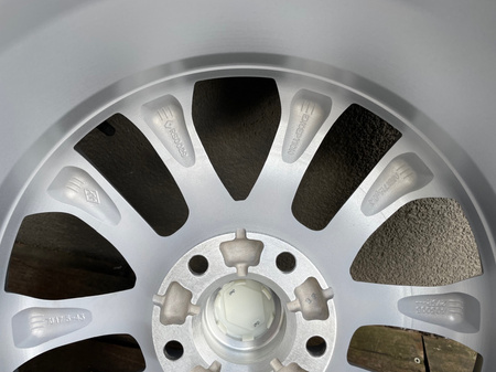 Oryginał koła 225/50R17 Renault Grand Scenic Hankook lato nowe