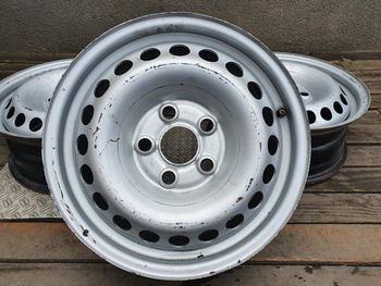 Oryginał felgi stalowe 16cali VW Transporter T5 Bora Skoda Superb