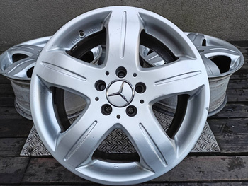Felgi 17cali Mercedes C klasa E klasa D klasa W245 W246 W203 W212