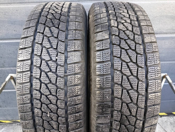 215/65R16C Firestone Vanhawk 2 para opon zima 8,5mm nr6282