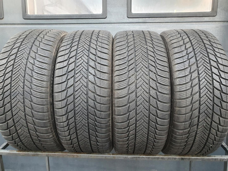 235/50R19 Bridgestone Blizzak LM001 komplet opon zima 7,8mm nr9168