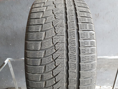 245/35R20 Nokian WR A4 XL opona pojedynka zima 5,4mm nrP259