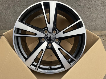 Oryginał Felga 19cali AUDI 8V0601025FK A5 S3 RS3 8x19 ET49